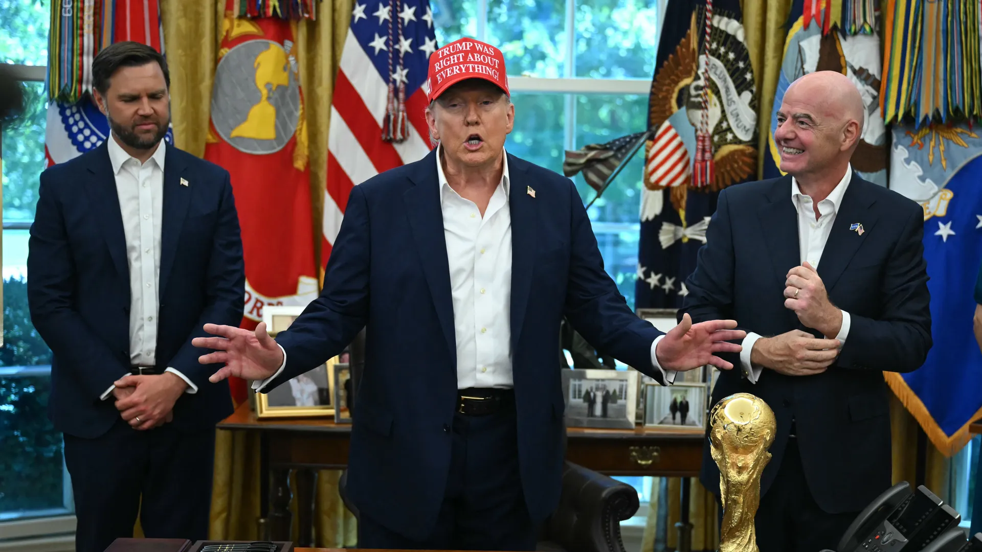 After D.C. takeover, Trump suggests Chicago is next